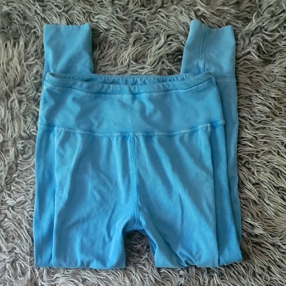 💙 FREE PEOPLE MOVEMENT HOT SHOT LEGGINGS! - Picture 6 of 11